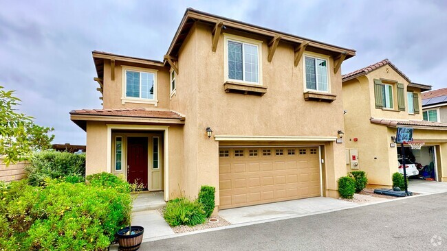 Building Photo - Beautiful Newer Two-Story Construction Hom... Rental