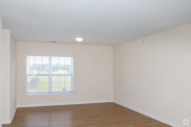 Birch Type 1 - 2BR, 1BA - 940SF - Living Room