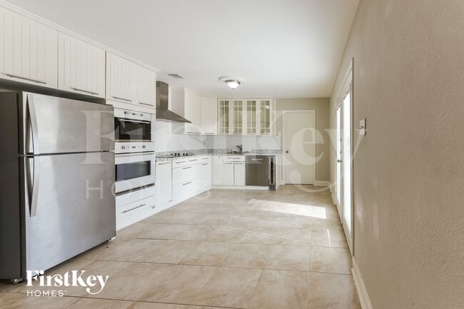 Photo - 636 Chickadee Dr