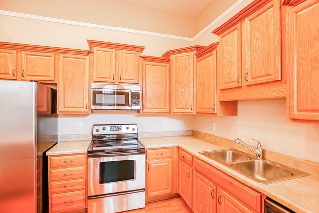Photo - 1112 Averett Ln