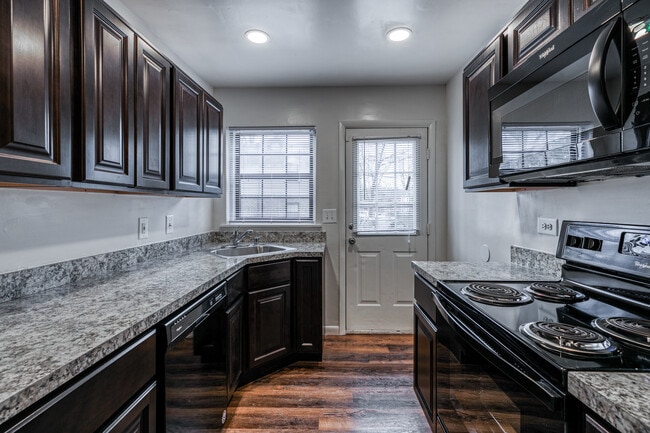 Photo - Stansbury Manor