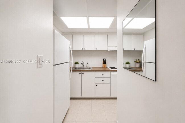 1200 West Dr Unit PH11