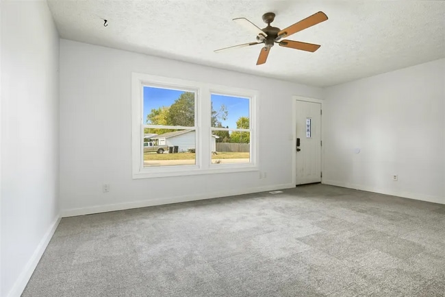 Photo - 1206 Aurora Way