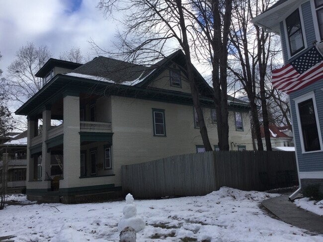 Photo - 816 Ashland Ave Unidad 2