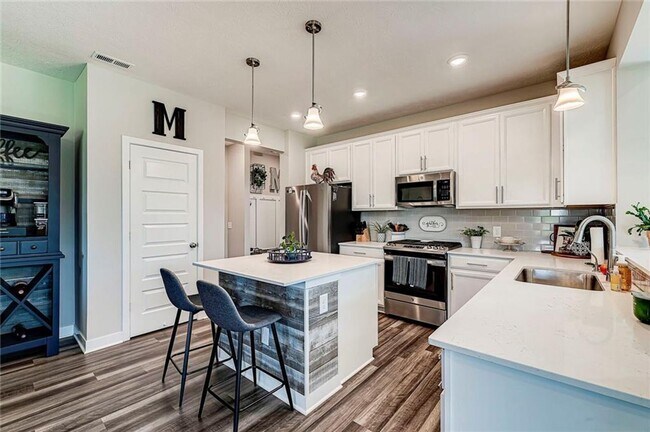 Photo - Beautiful 5 BR Home in Brownsburg!