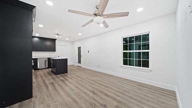 Photo - 17411 Rolling Hill Ln