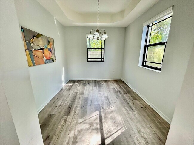 Photo - 607 NE 35th Ave