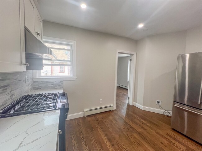 Photo - 2 Westerly St Unit 3