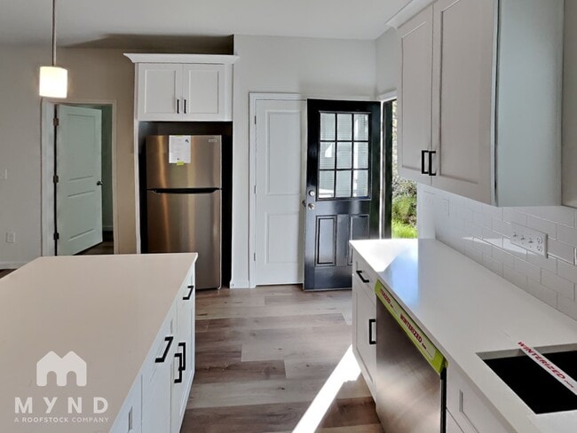 Photo - 218 E Boston Ave