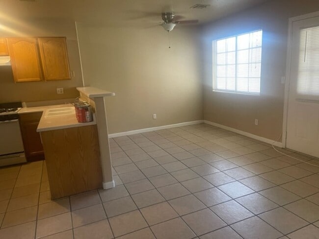 Photo - 3 Bedroom Townhouse!!