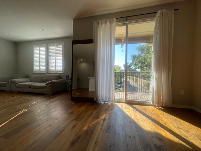 Photo - 812 S Gladys Ave