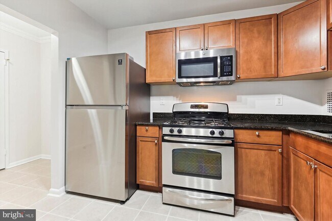 Photo - 3701 S George Mason Dr Unit 418N