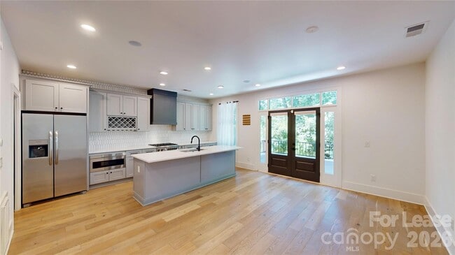 Photo - 617 W Worthington Ave