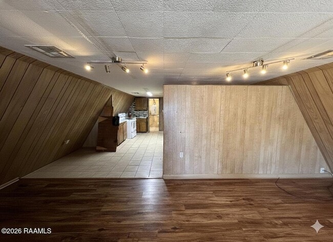 Photo - 547 E Pont Des Mouton Rd