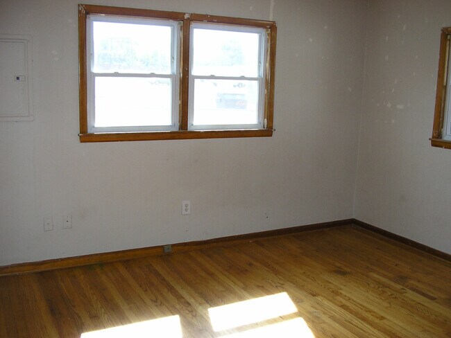 Photo - 909 Cabell Dr Unit A