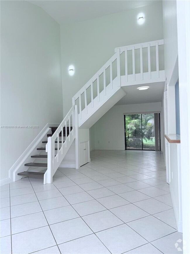 Building Photo - 10532 SW 112th Ave Rental