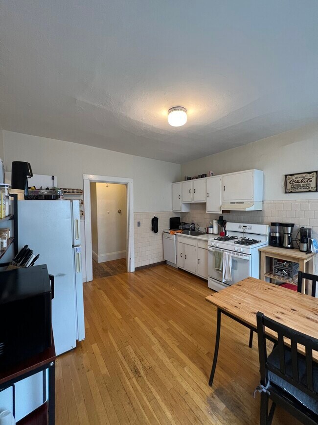 256 Summer St Unit 3