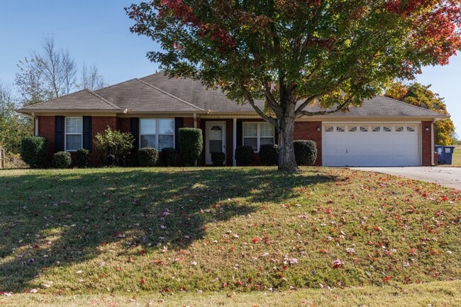 Photo - 323 Willow Oak Dr