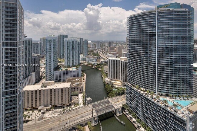 Building Photo - 465 Brickell Ave Unit 4104 Rental