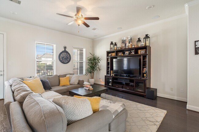 Photo - 8917 Wind Springs Dr
