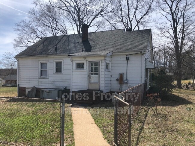 Photo - 902 Bringle Ferry Rd
