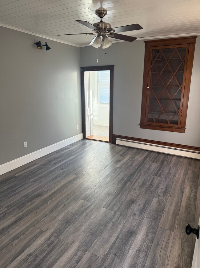 Photo - 46 S Main St