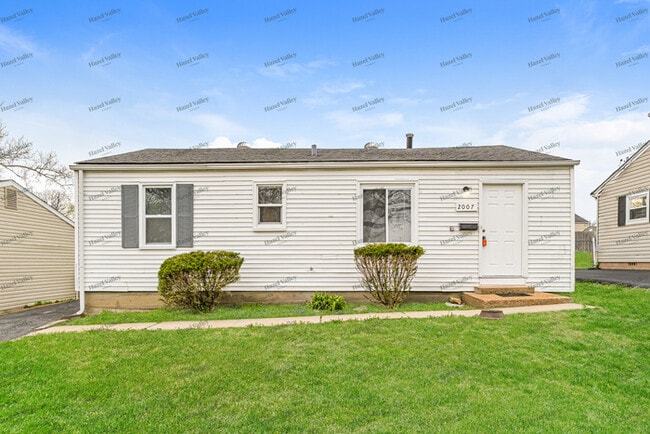 Building Photo - 2007 Huntington Ave