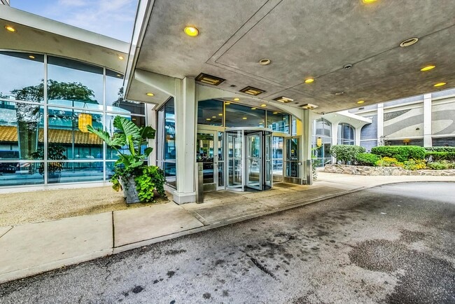 Photo - 4250 N Marine Dr Unit 1222