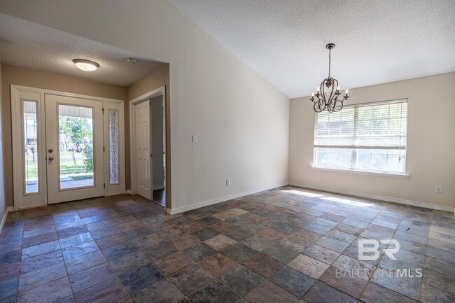 Photo - 28347 Chateau Dr