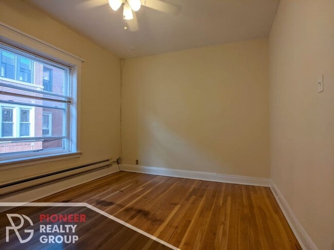 Photo - 4421 N Wolcott Ave Unit 4423-B2