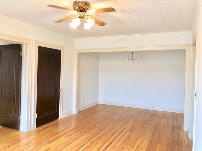 Photo - St. Clair Court Apartments