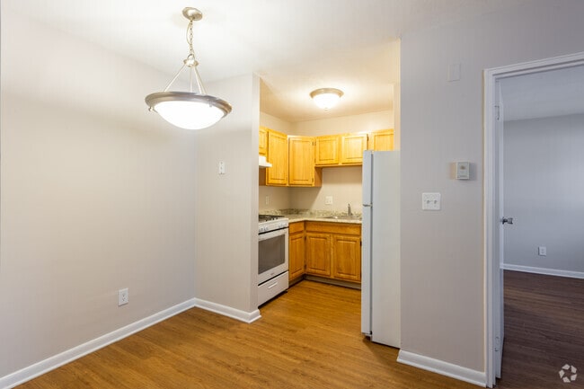 1BR, 1BA - 500SF