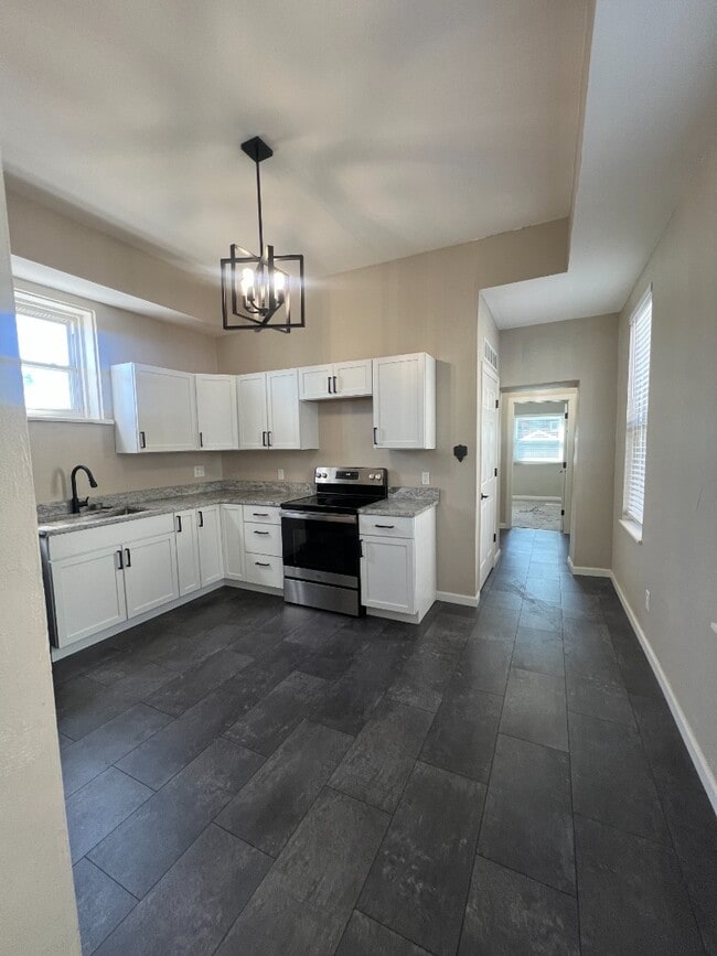Photo - Updated 2-Bed Gem with Natural Light in the Heart of Covington Unidad 2