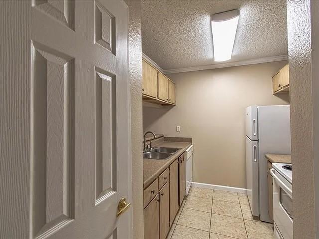 Photo - 2200 E Trinity Mls Rd Unidad 312