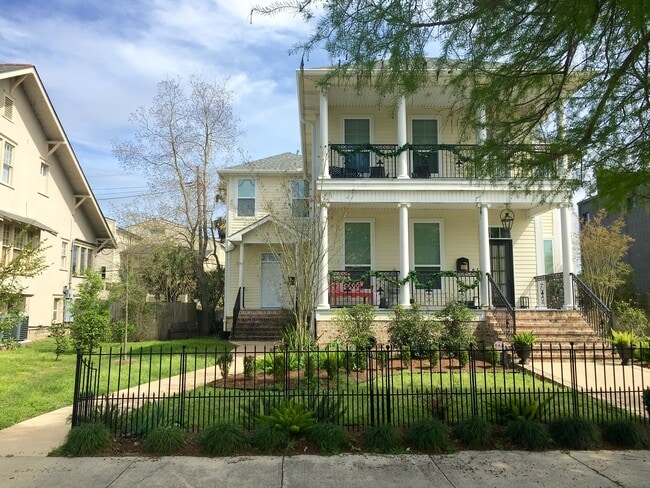 Building Photo - 6425 W End Blvd Rental