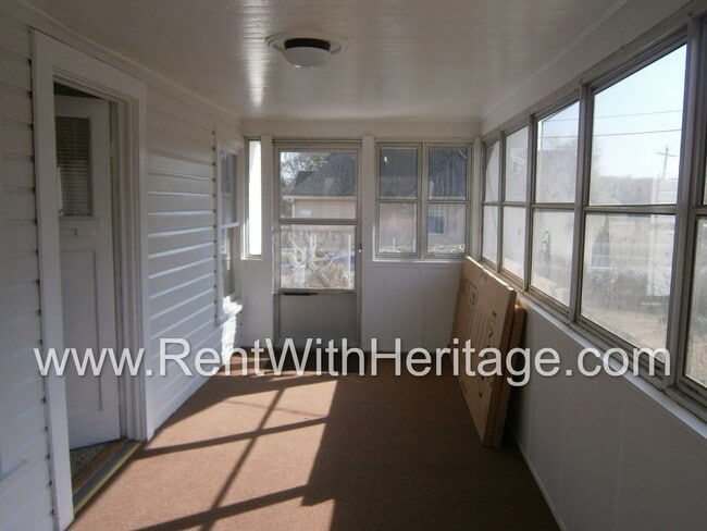 Photo - GORGEOUS RANCH/ GRAND PA'S BUNGELOW/ 1.6 ACRES/ FRONT PORCH/ PRIVATE YARD
