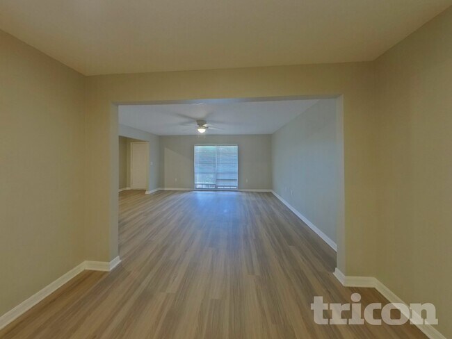 Photo - 3501 Calgary Ln