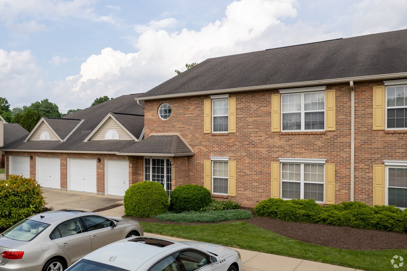 Photo - Cross Creek Condominiums