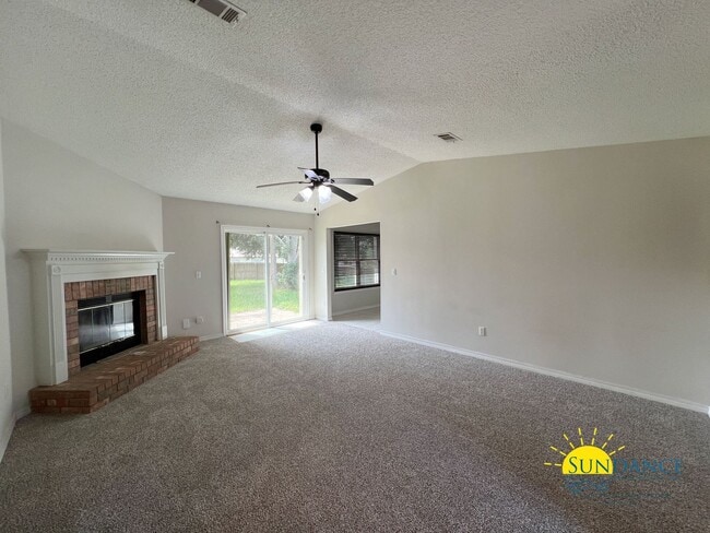 223 Westview Dr