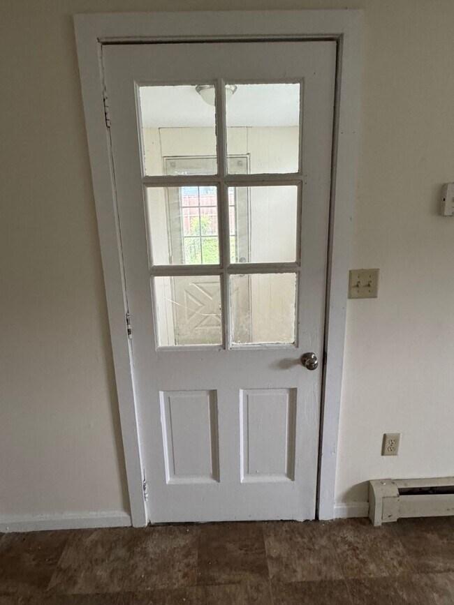 Photo - Stap Lane Community Unit 110 Stap Lane,  Apt. B