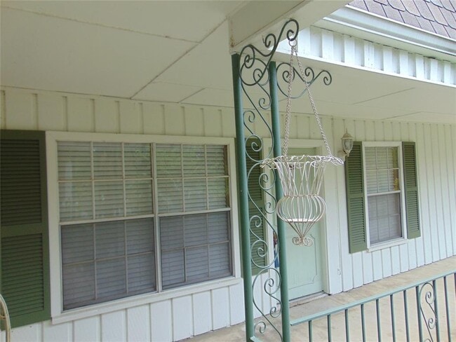 Photo - 2516 Enfield Rd Condo Unit 201