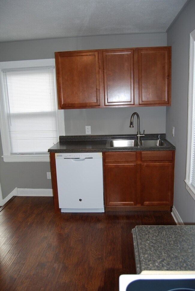 Photo - Updated 2 Bedroom 1 Bathroom Home