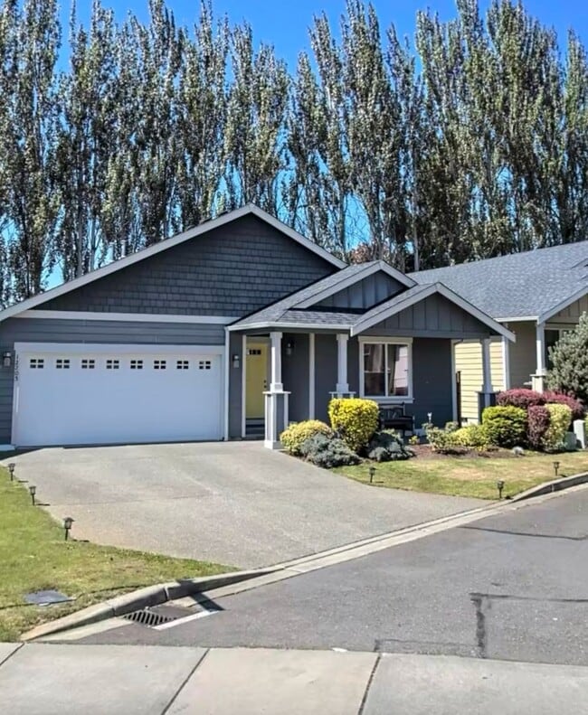 Building Photo - Kent Rambler for rent in cul-de-sac Rental