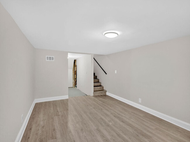 Photo - 1214 E Eager St