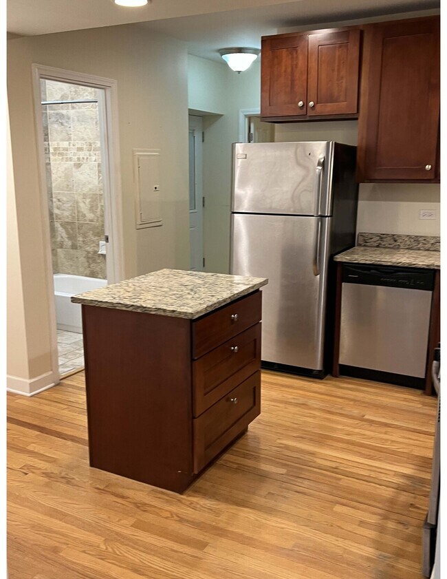 Photo - Lillie Plaza 412 Unit 3B