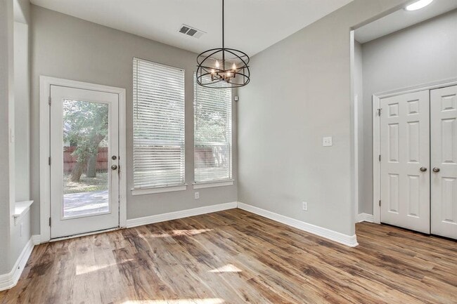 Photo - 140 Fairwood Dr