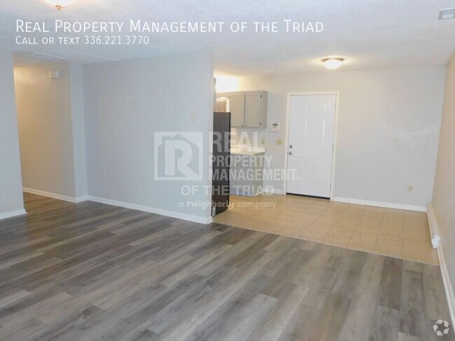 Building Photo - Remodeled 3BR 1.5BA home in 27406