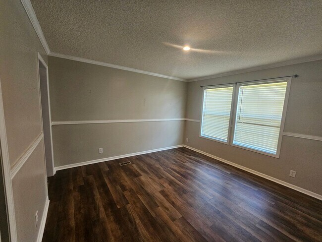 Photo - New Listing !!!