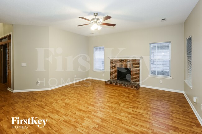 7115 Scuppernong Ct