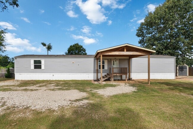 Photo - 16543 Tremont Dr